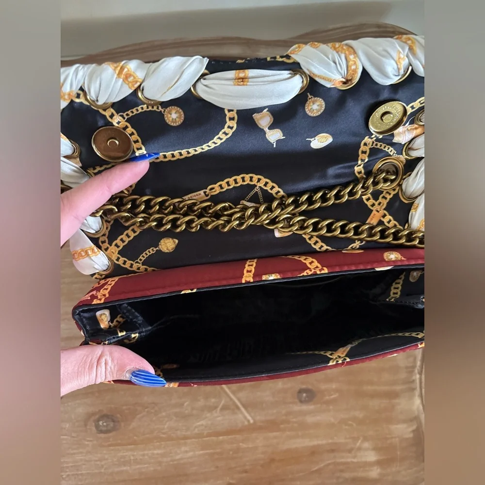 Kurt Geiger Kensington Medium Quilted Nylon Crossbody Bag NWT - Picture 4 of 6